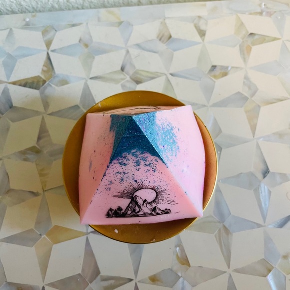 NWT Mountain Fig Patchouli Candle - Picture 4 of 4